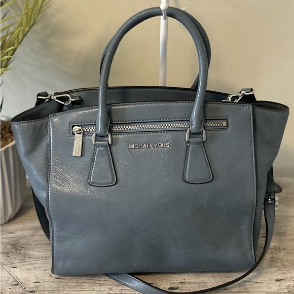 Michael Kors Blue Leather Tote shoulder bag crossbody Laptop Bags